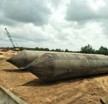 Laevade käivitamine ja maandumine õhukotid