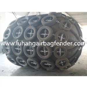 2,5 m X 4m merepneumaatiline kummilaev ja dokikinnitused