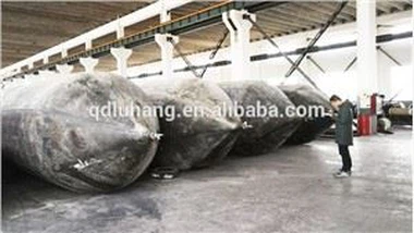 Laeva rullide turvapadjad laeva käivitamiseks