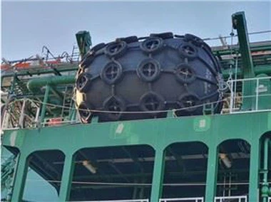 LNG laeva ülekandmise pneumaatiline poritiib