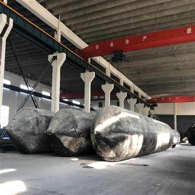 Suure koormusega merekummi turvapadja